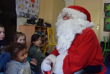 PÈRE NOËL DANS LES ÉCOLES ET ACCUEILS DE LOISIRS